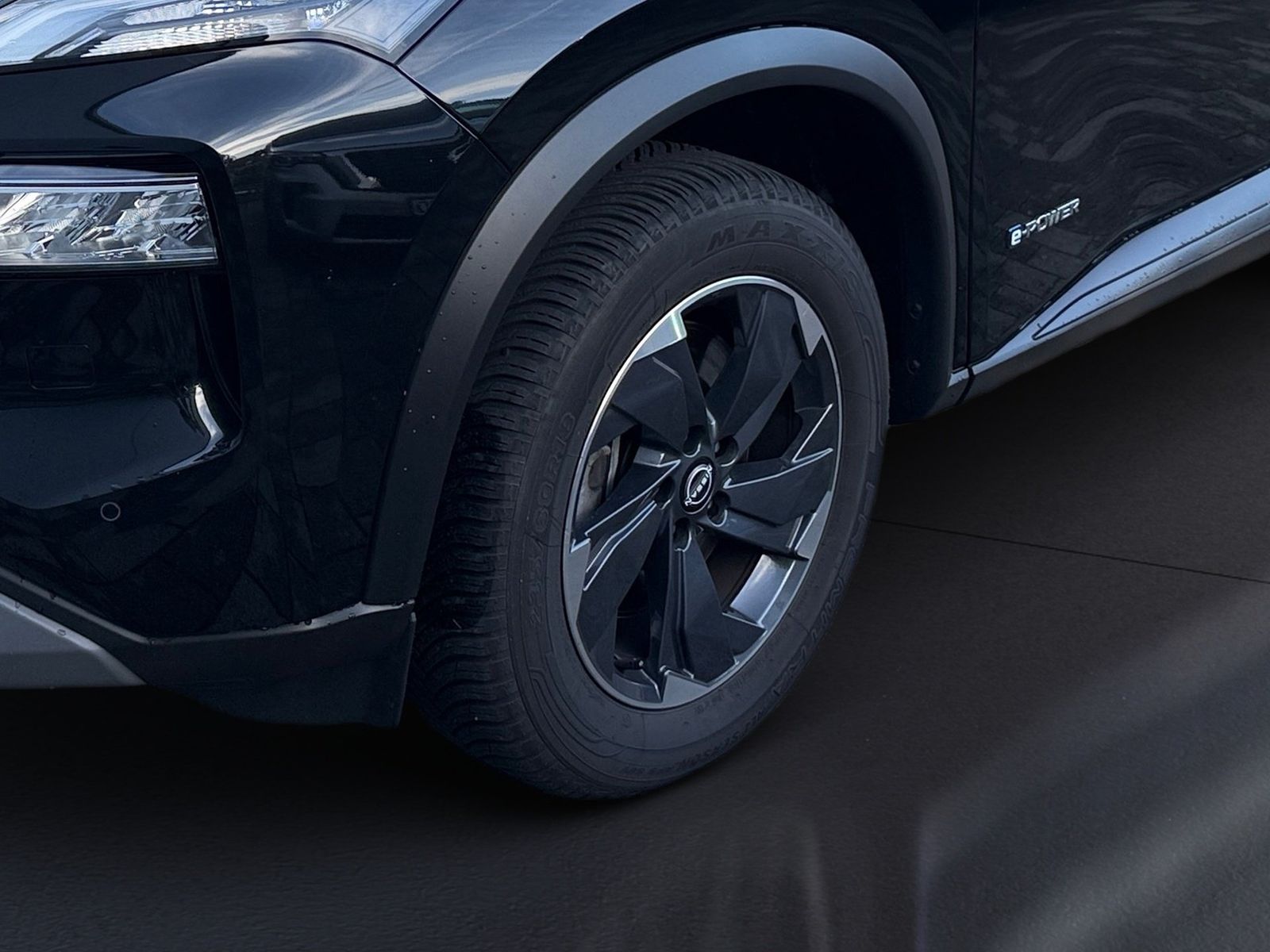 Fahrzeugabbildung Nissan X-Trail 1.5VC-T e-Power N-Connecta Familien Pake