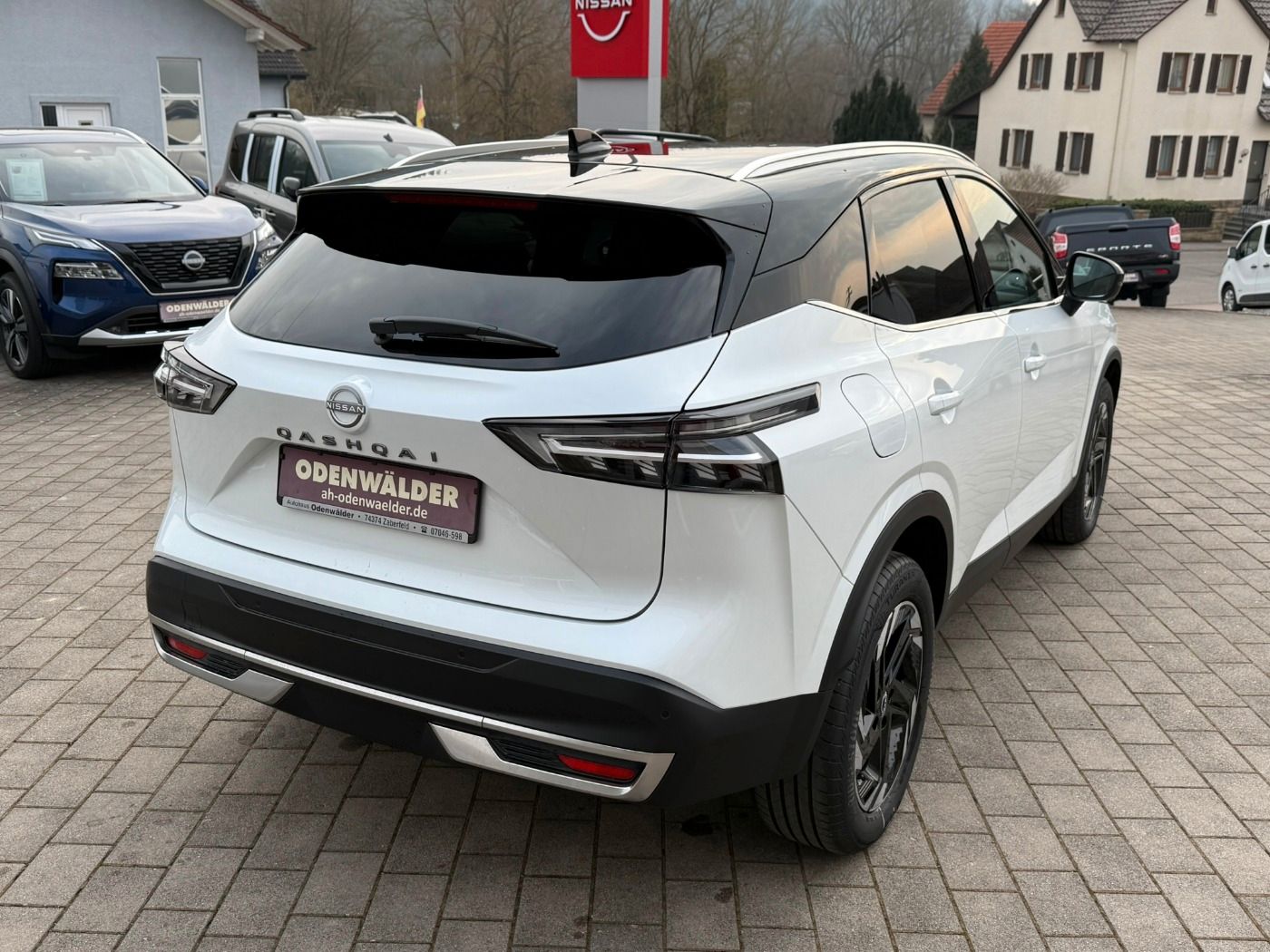 Fahrzeugabbildung Nissan Qashqai 1.3DIG-T MHEV N-Connecta CVT Pano Winter
