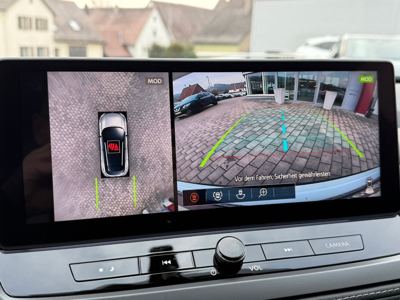 Fahrzeugabbildung Nissan Qashqai 1.3DIG-T MHEV N-Connecta CVT Pano Winter