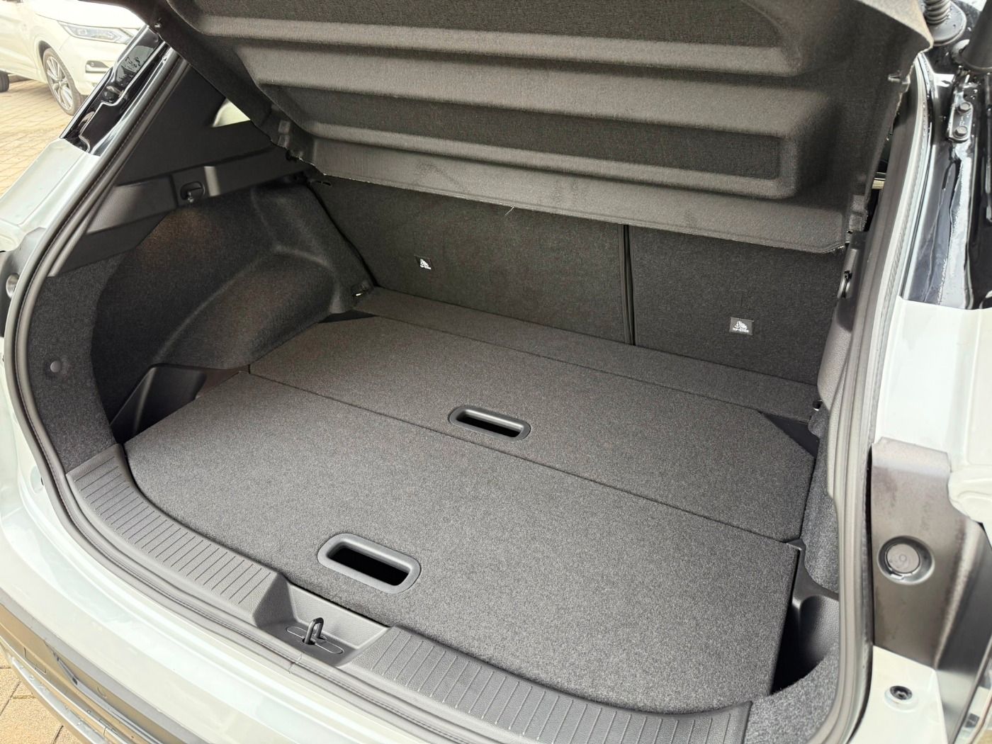 Fahrzeugabbildung Nissan Qashqai 1.3DIG-T MHEV N-Connecta CVT Pano Winter