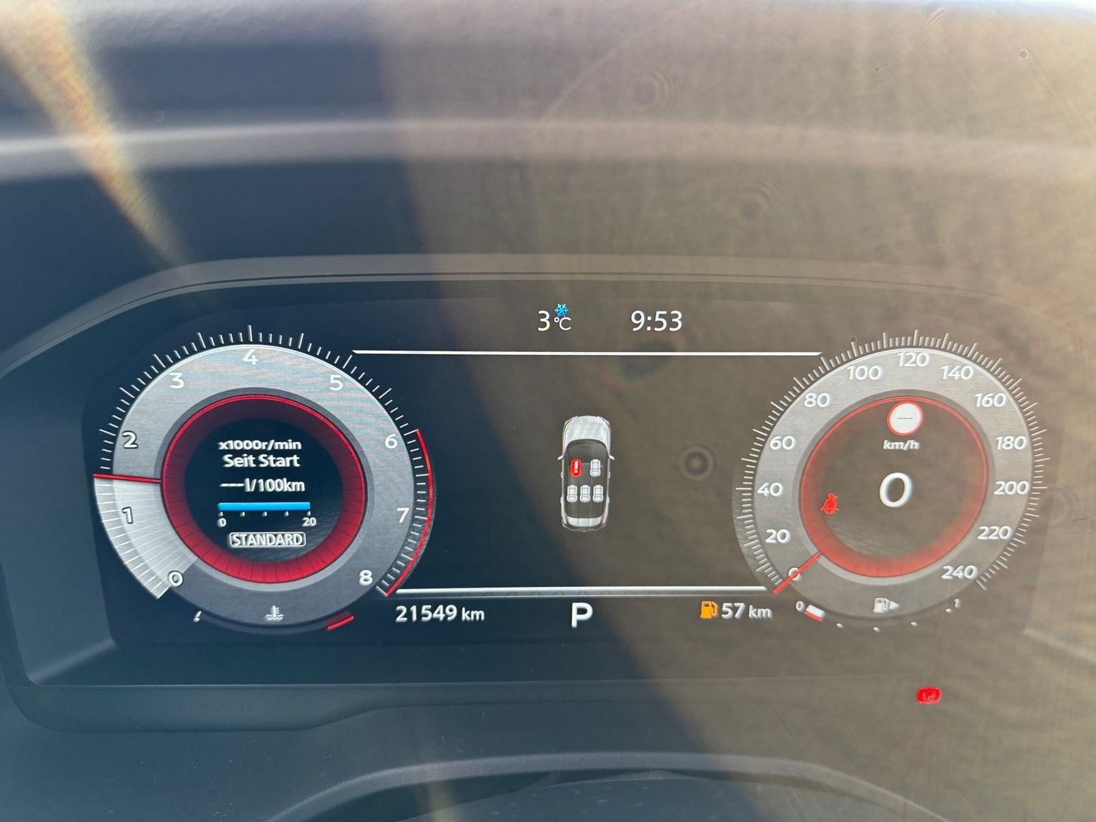 Fahrzeugabbildung Nissan X-Trail 1.5VC-T MHEV N-Connecta CVT HUD