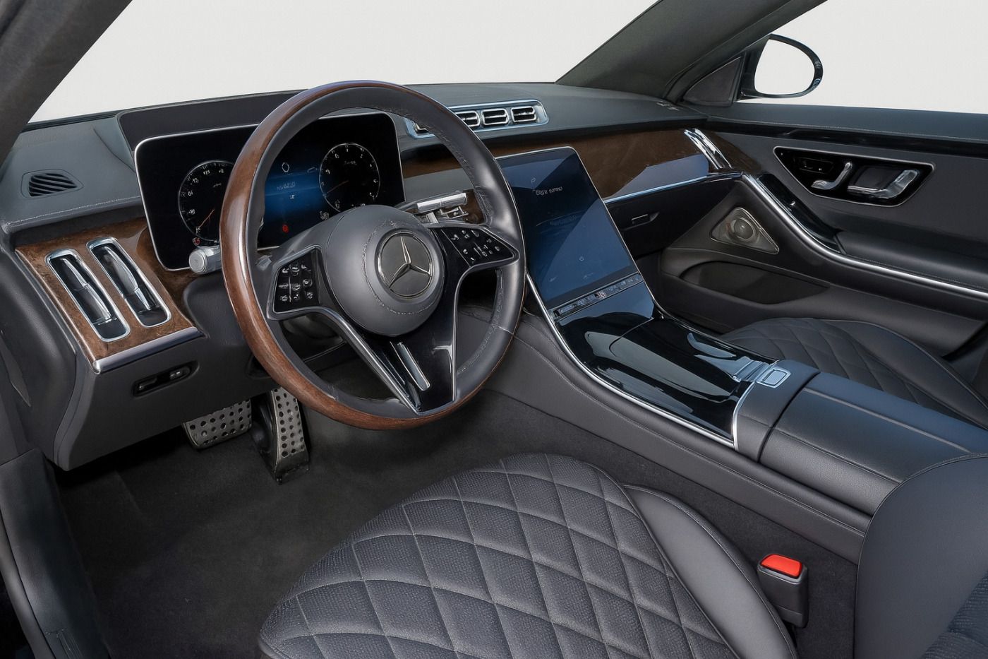 Fahrzeugabbildung Mercedes-Benz S 500 4Matic AMG Line ACC+LED+Luft+Navi+SHZ+Kam.