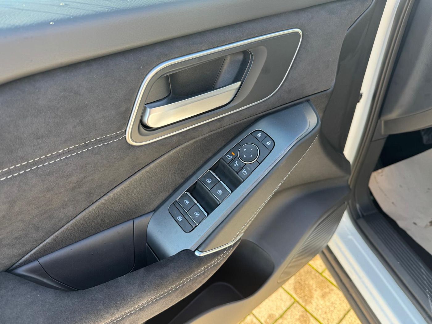 Fahrzeugabbildung Nissan Qashqai 1.5 VC-T N-Design e-Power ACC+Alcantara