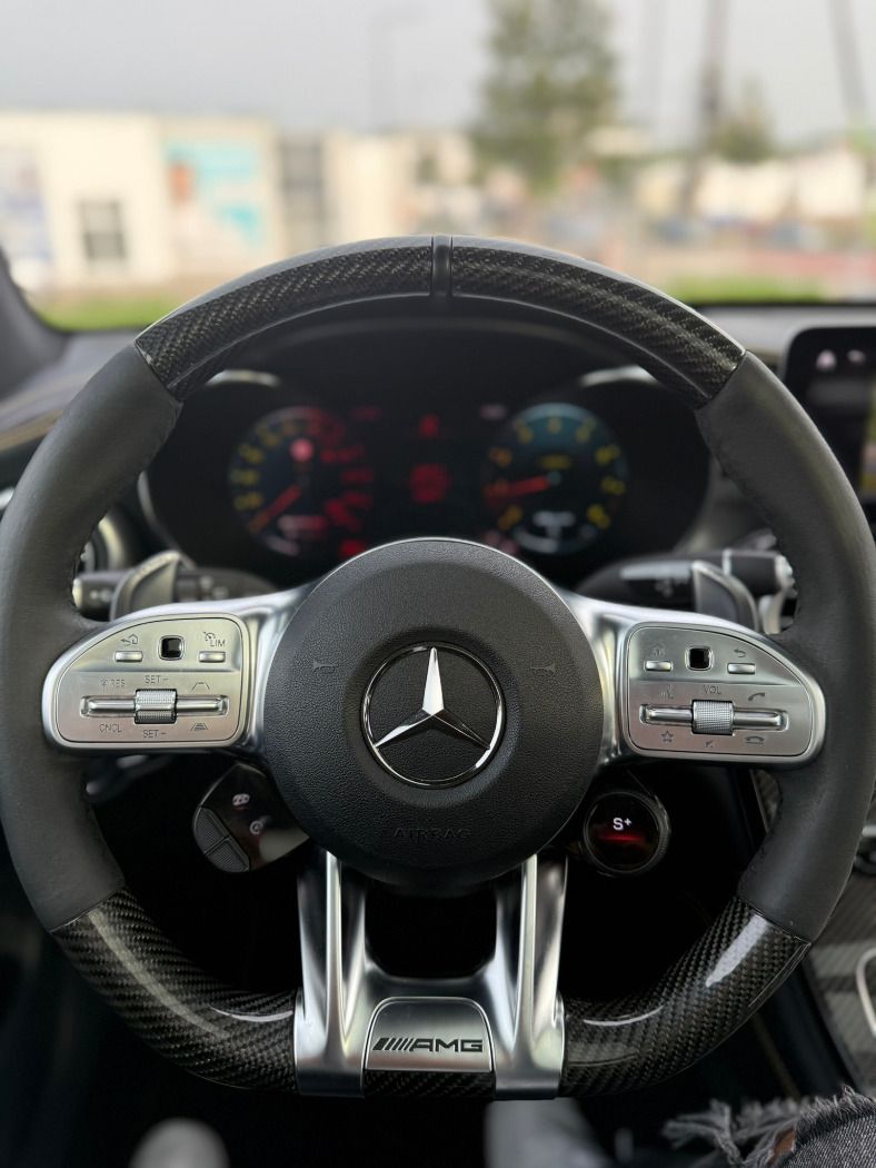 Fahrzeugabbildung Mercedes-Benz GLC 63 S 4Matic Edition 1 LED+Luft+SHZ+2xKlima