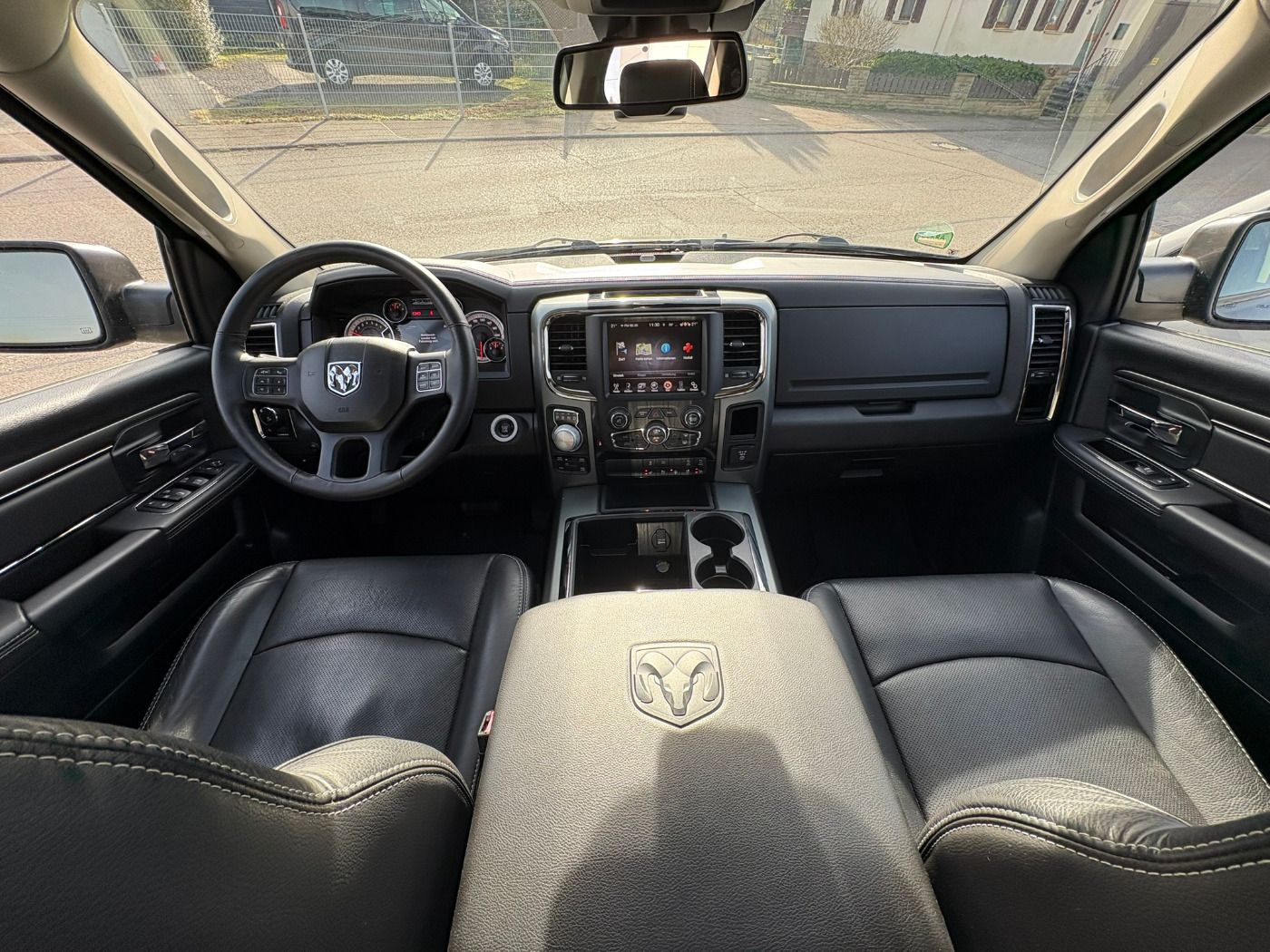 Fahrzeugabbildung Dodge RAM 1500 Sport