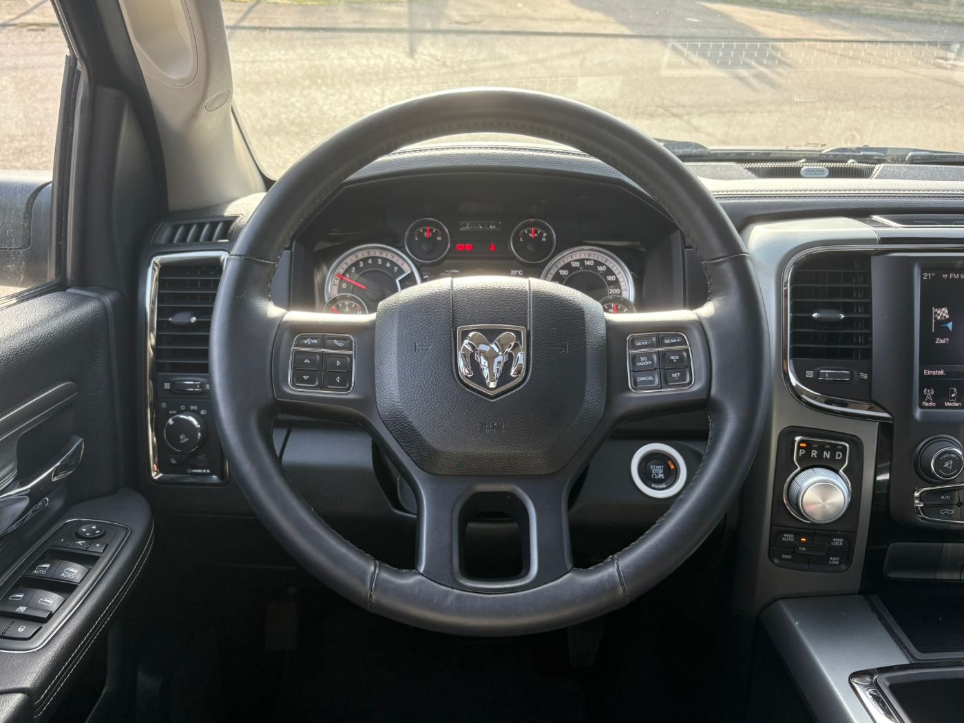 Fahrzeugabbildung Dodge RAM 1500 Sport