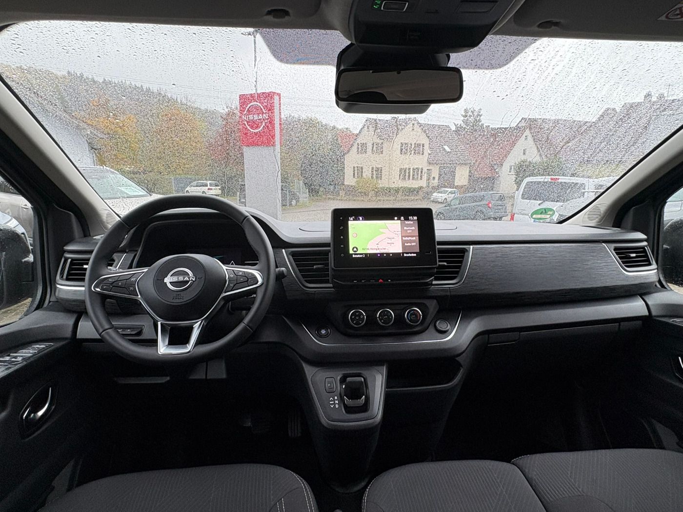 Fahrzeugabbildung Nissan Primastar Kombi L2H1 Tekna Autom. 9S 9-Sitzer