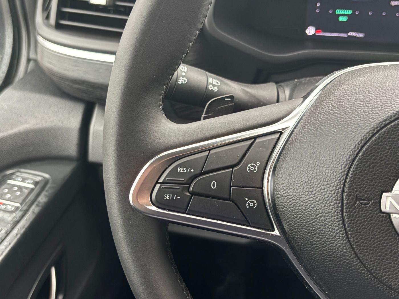 Fahrzeugabbildung Nissan Primastar Kombi L2H1 Tekna Autom. 9S 9-Sitzer