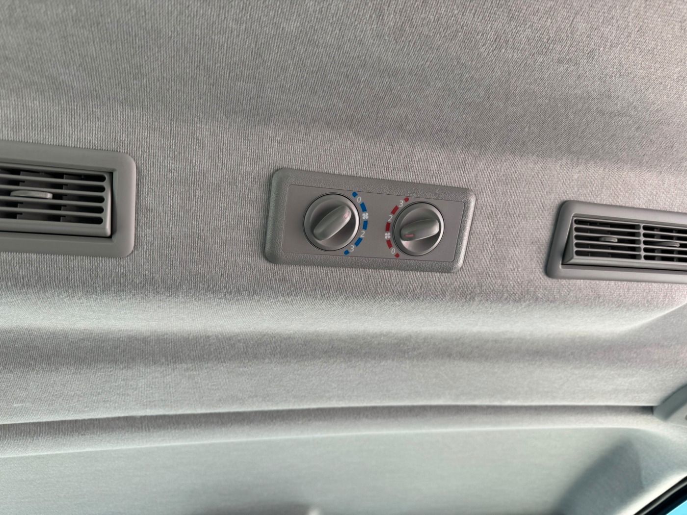 Fahrzeugabbildung Nissan Primastar Kombi L1H1 2.8t Acenta