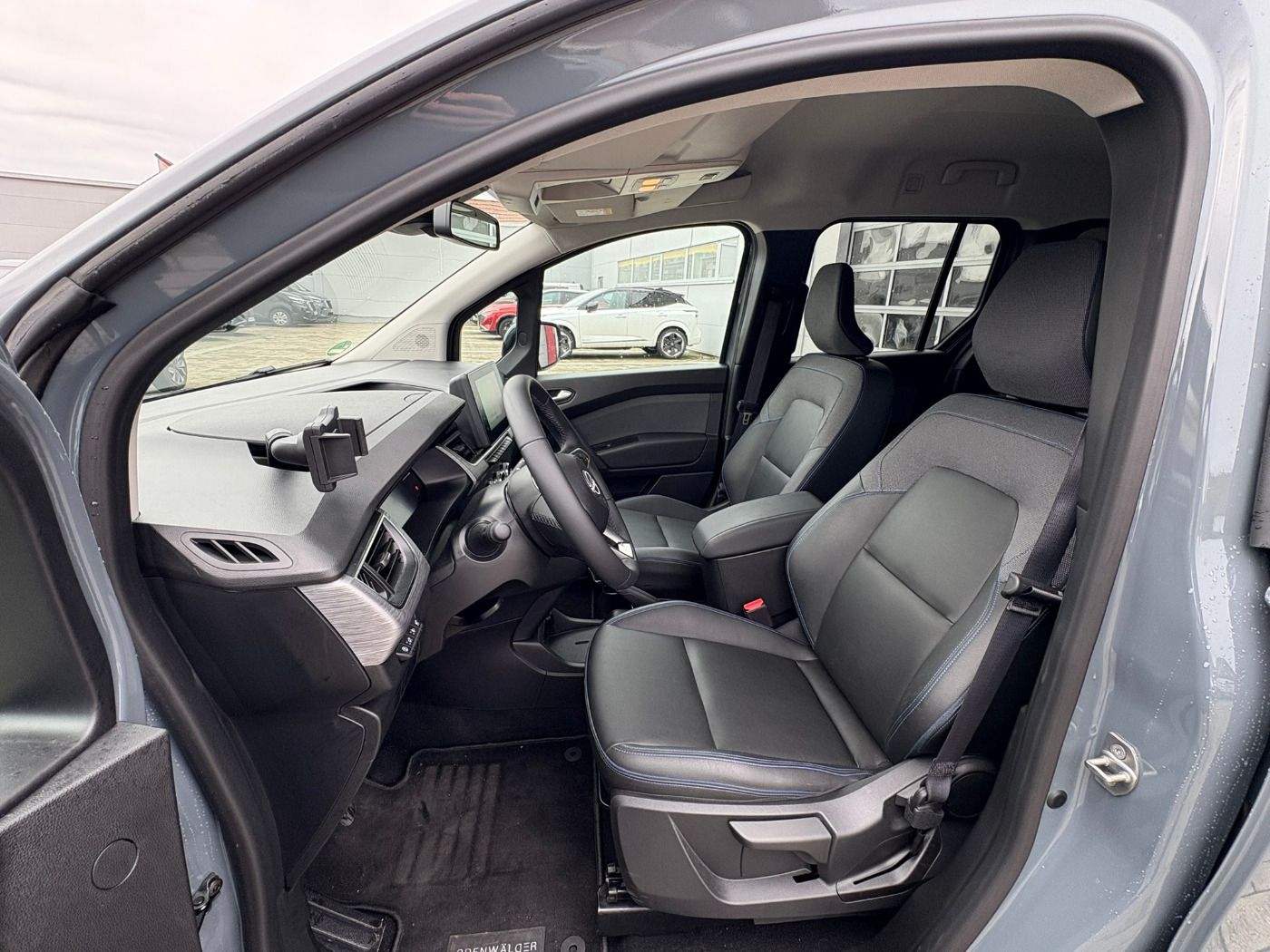 Fahrzeugabbildung Nissan Townstar L1 Tekna Kombi DIG-T 130