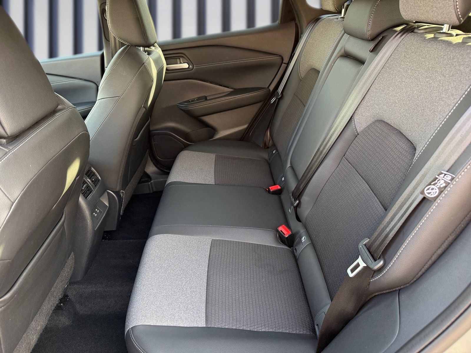 Fahrzeugabbildung Nissan Qashqai 1.3DIG-T MHEV N-Connecta Winter Komfort