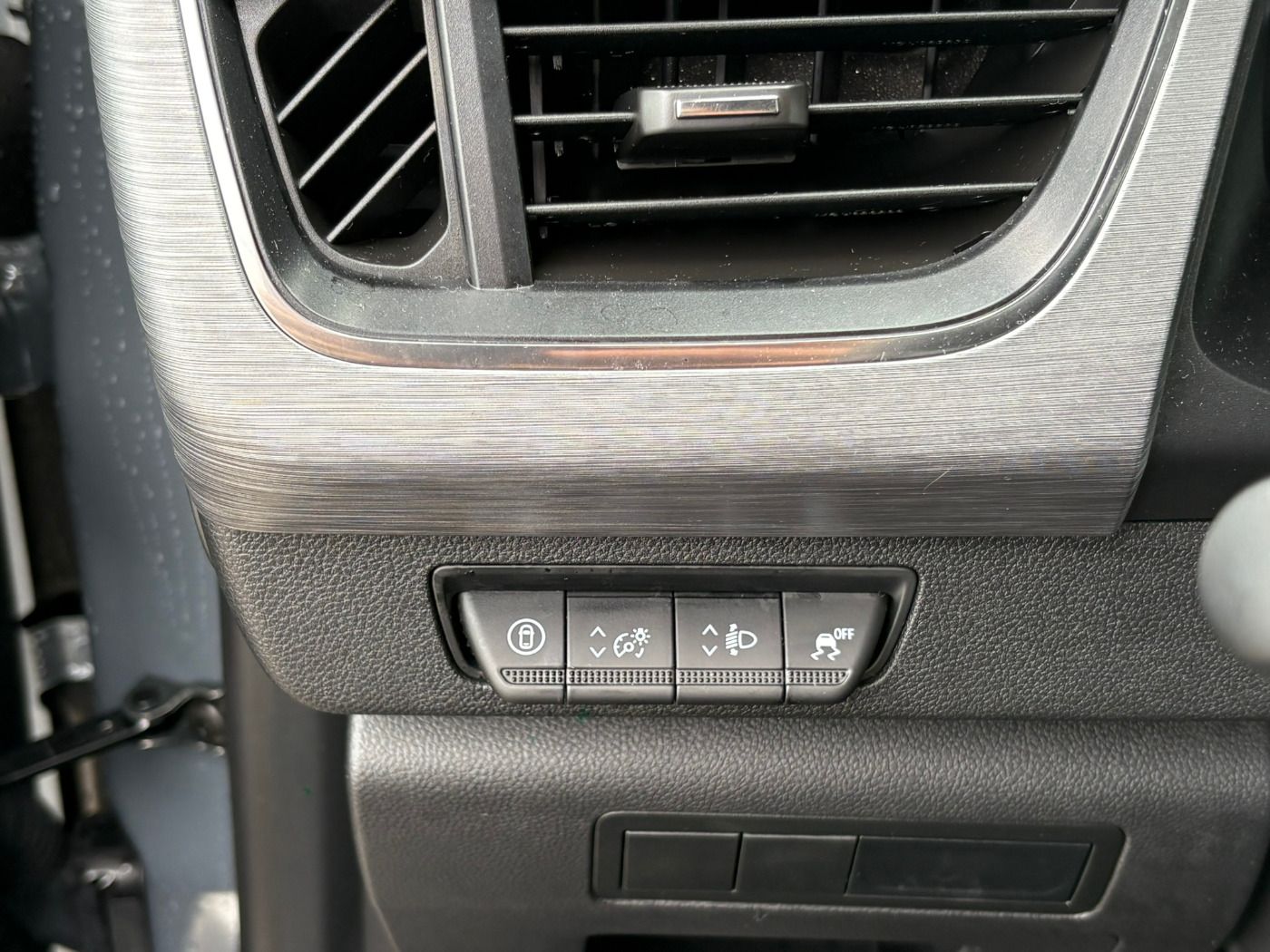 Fahrzeugabbildung Nissan Townstar L1 Tekna Kombi DIG-T 130