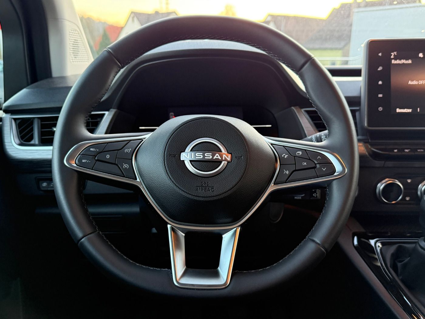 Fahrzeugabbildung Nissan Townstar Kombi L1 1.3DIG-T Tekna Design Paket