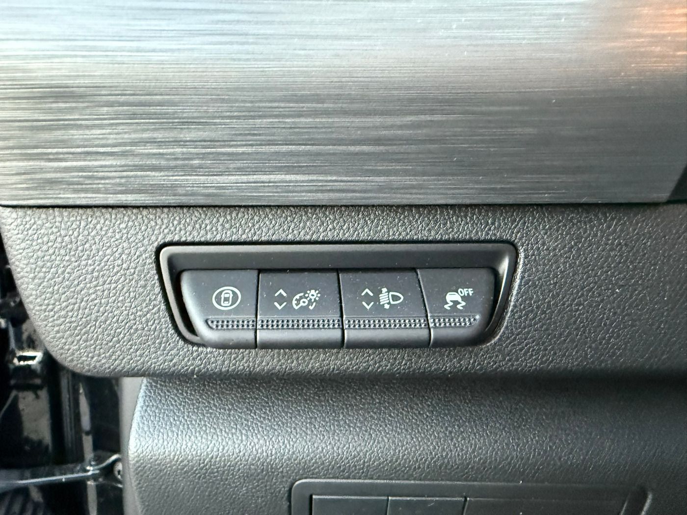 Fahrzeugabbildung Nissan Townstar Kombi L1 1.3DIG-T Tekna Design Paket