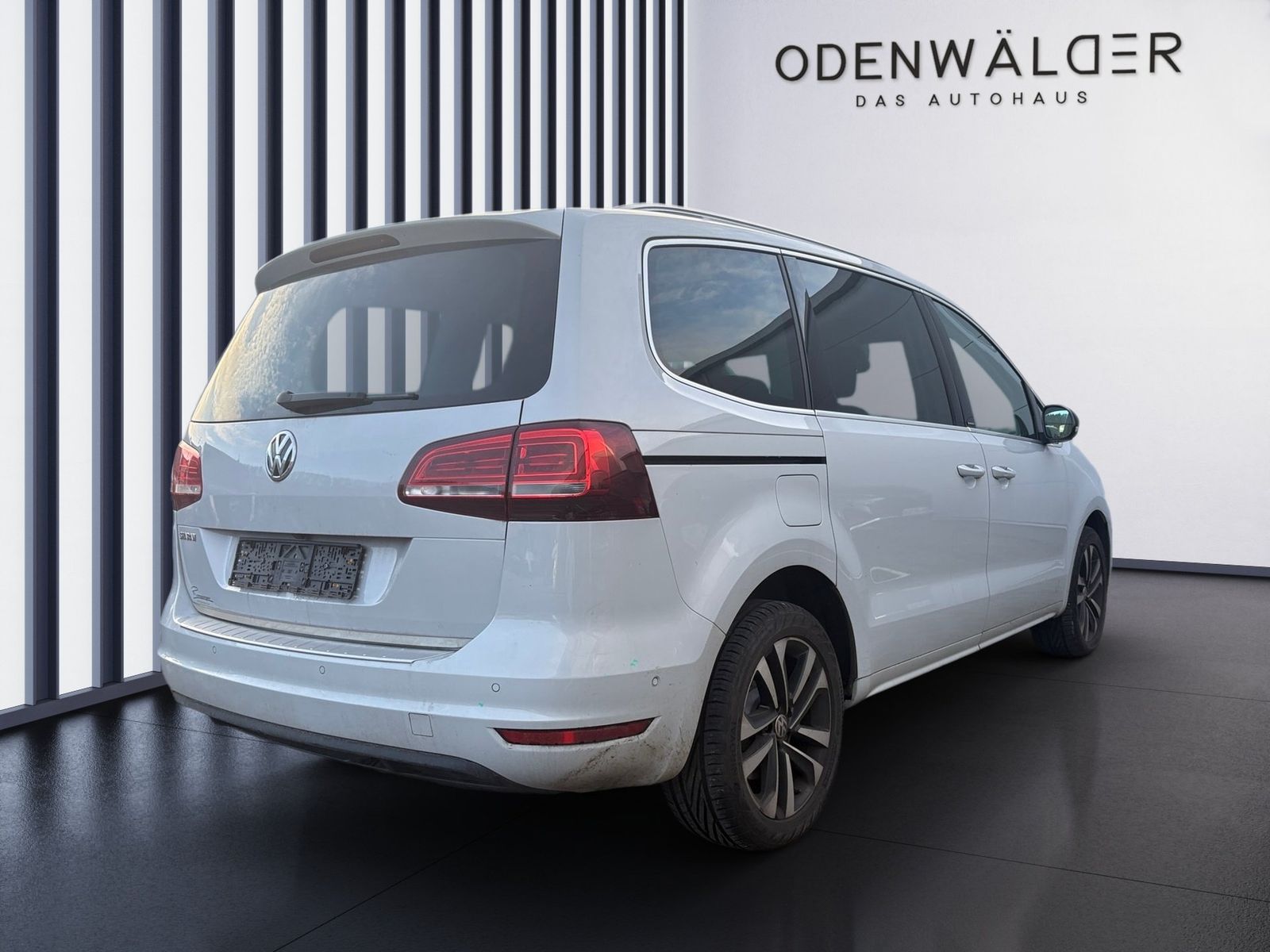 Fahrzeugabbildung Volkswagen Sharan 2.0 TDI BMT IQ.DRIVE SHZ+Winterp.+KlimaA