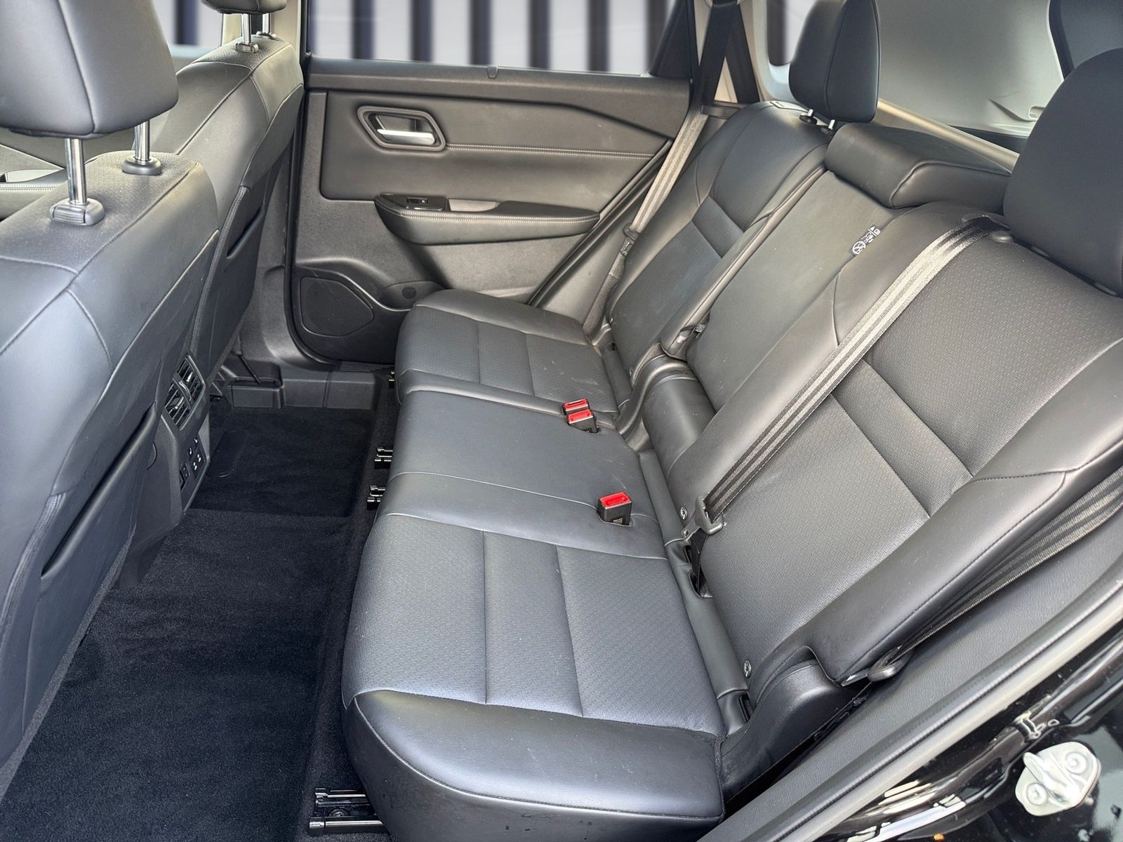 Fahrzeugabbildung Nissan X-Trail 1.5VC-T MHEV N-Connecta CVT HUD Pano