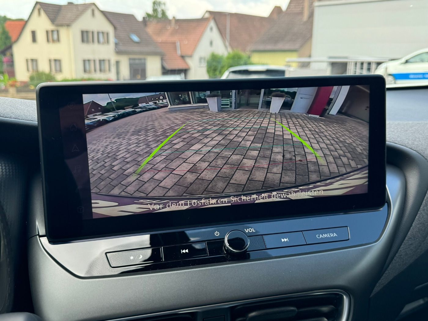 Fahrzeugabbildung Nissan Juke 1.0DIG-T Acenta Autom. Komfort Paket Nissan