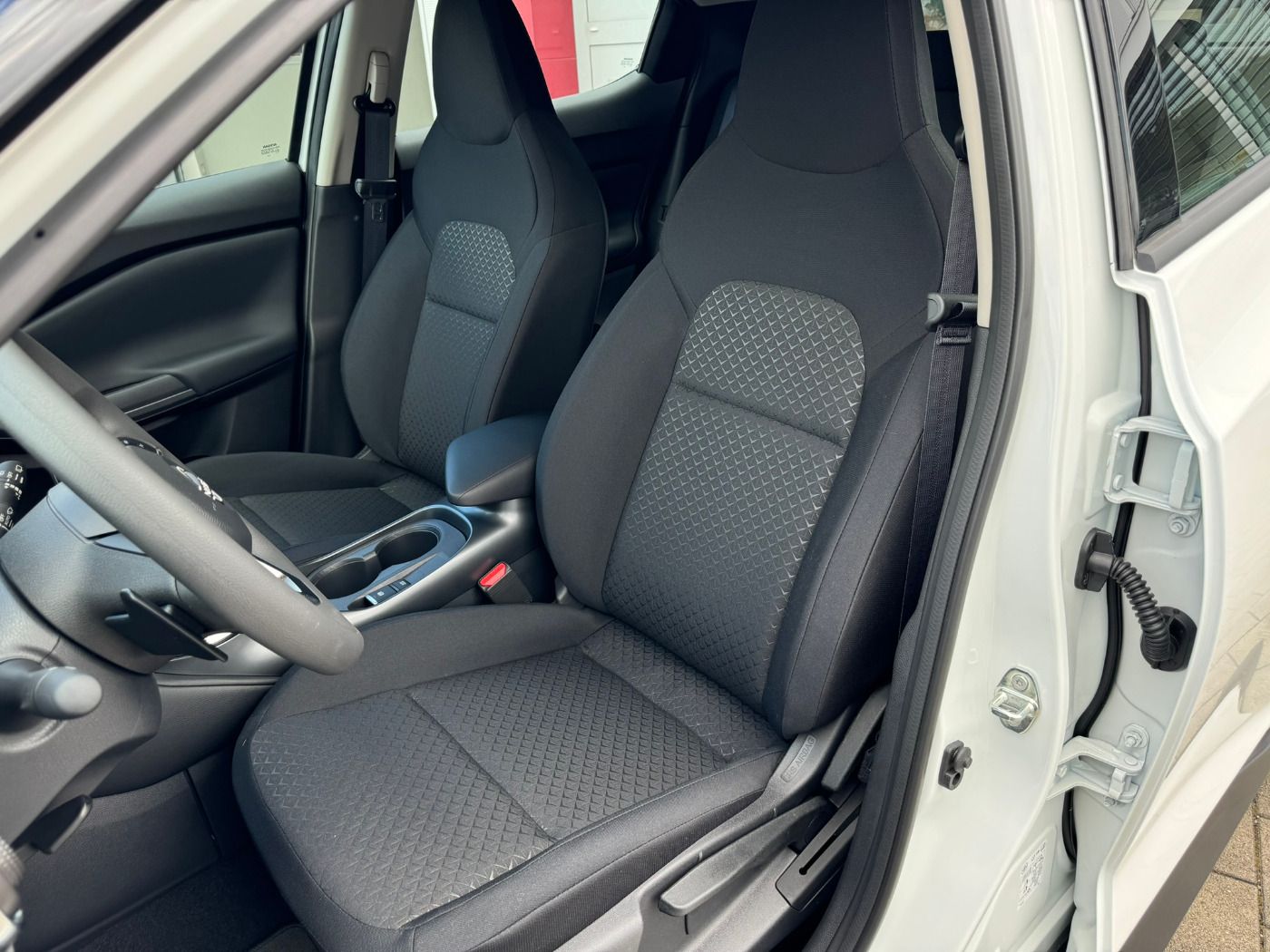 Fahrzeugabbildung Nissan Juke 1.0DIG-T Acenta Autom. Komfort Paket Nissan