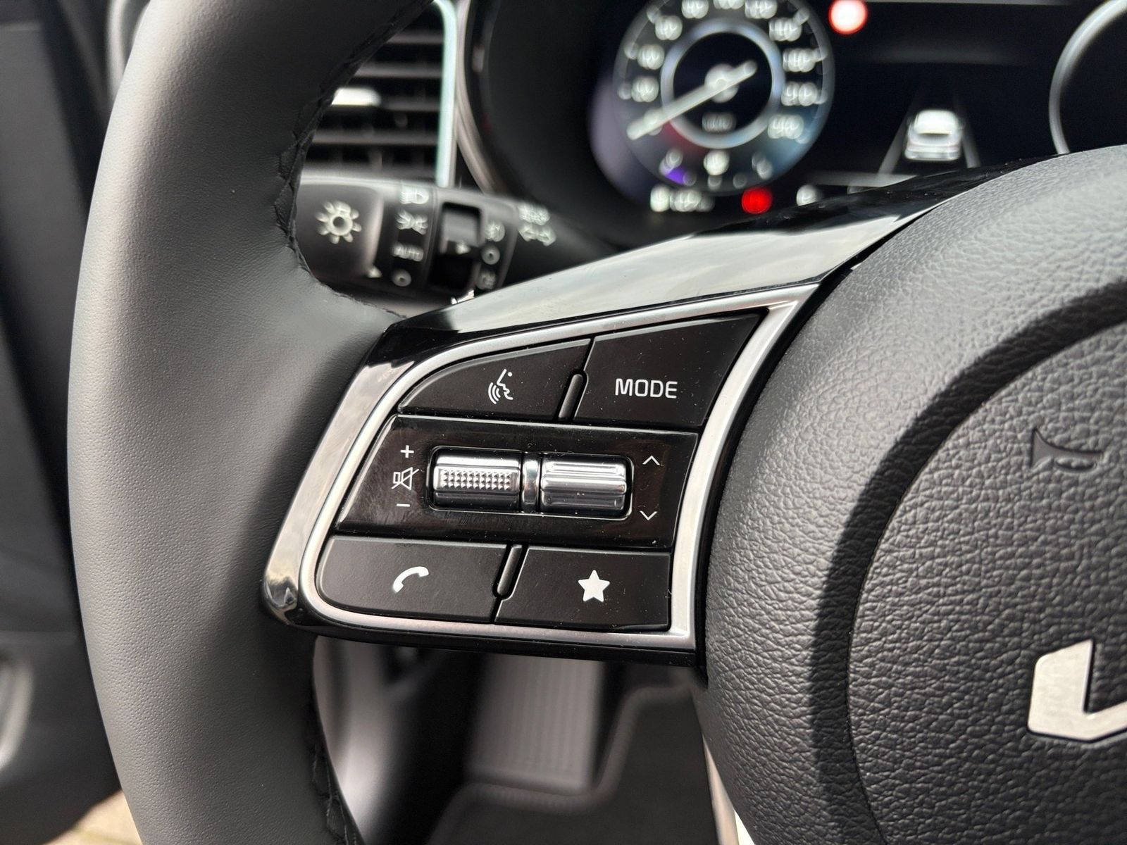 Fahrzeugabbildung Kia cee'd Sportswagon 1.0 T-GDI Design Edition ACC