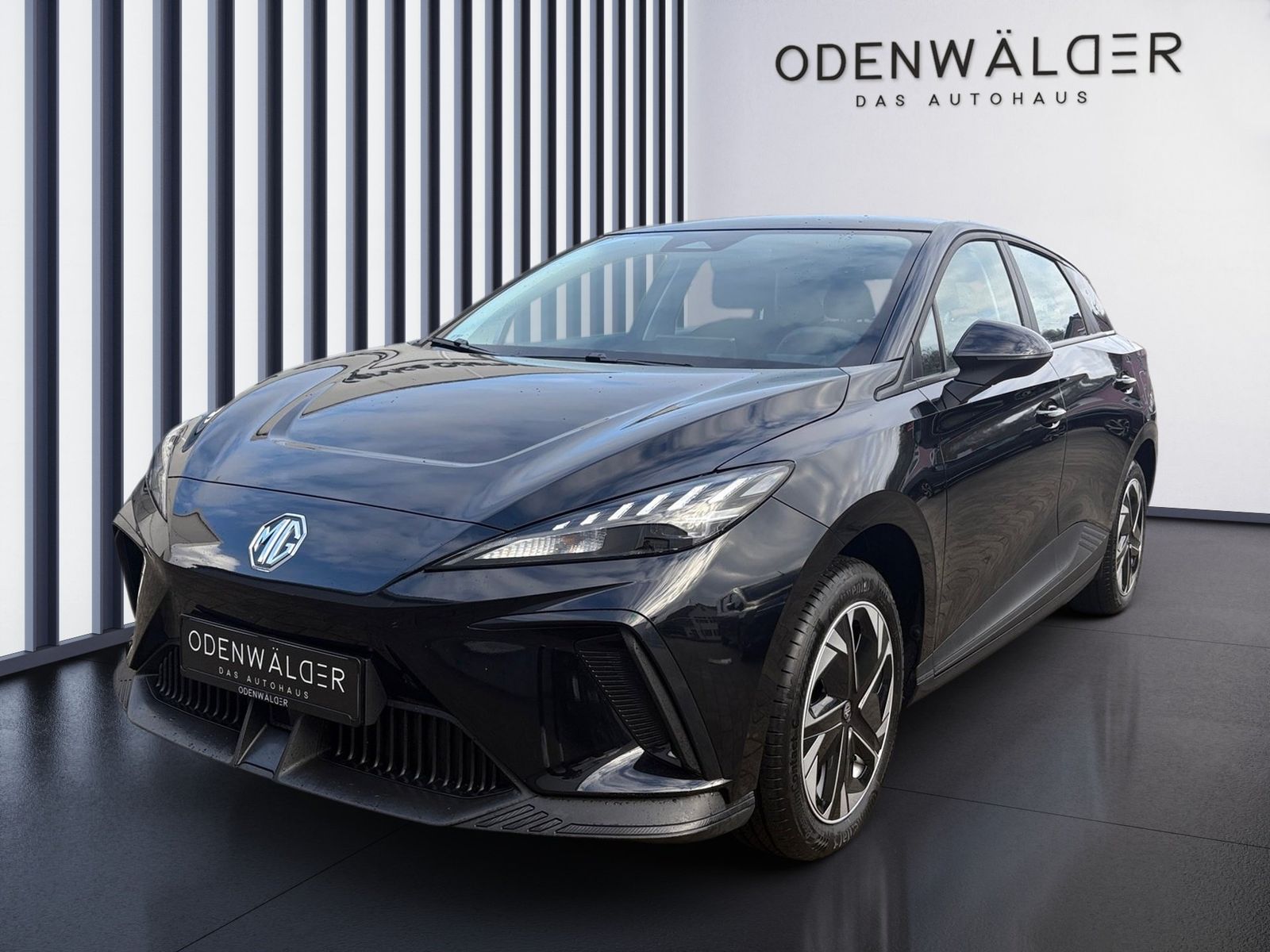 MG MG4 ACC+LED+Fernlichtass.+KlimaA+PDC+DynLicht+AU