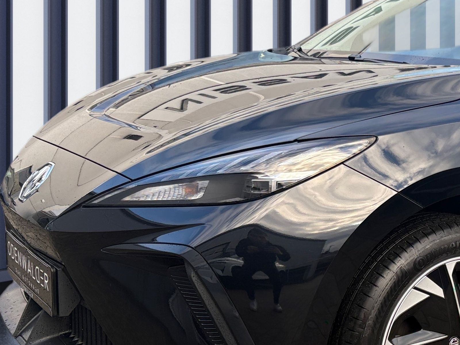 Fahrzeugabbildung MG MG4 ACC+LED+Fernlichtass.+KlimaA+PDC+DynLicht+AU