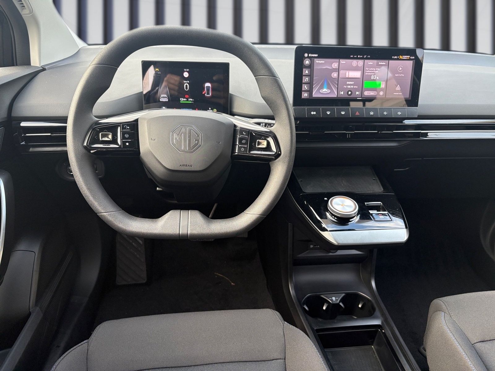 Fahrzeugabbildung MG MG4 ACC+LED+Fernlichtass.+KlimaA+PDC+DynLicht+AU