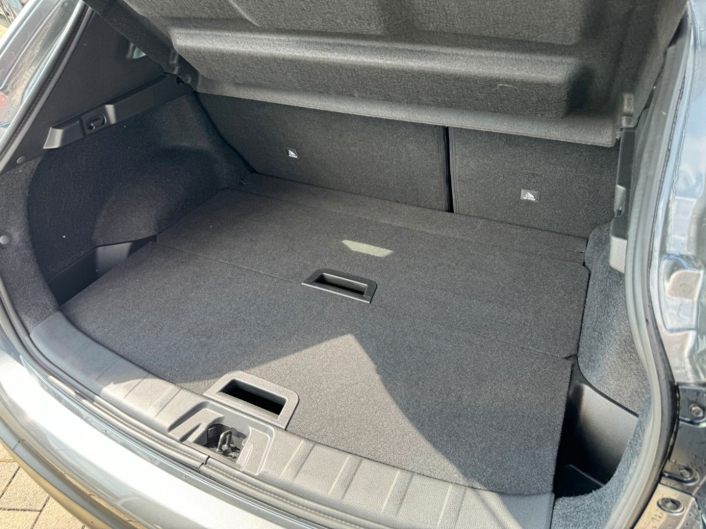 Fahrzeugabbildung Nissan Qashqai 1.3DIG-T Akari Autom. DCT Pano Voll-Lede