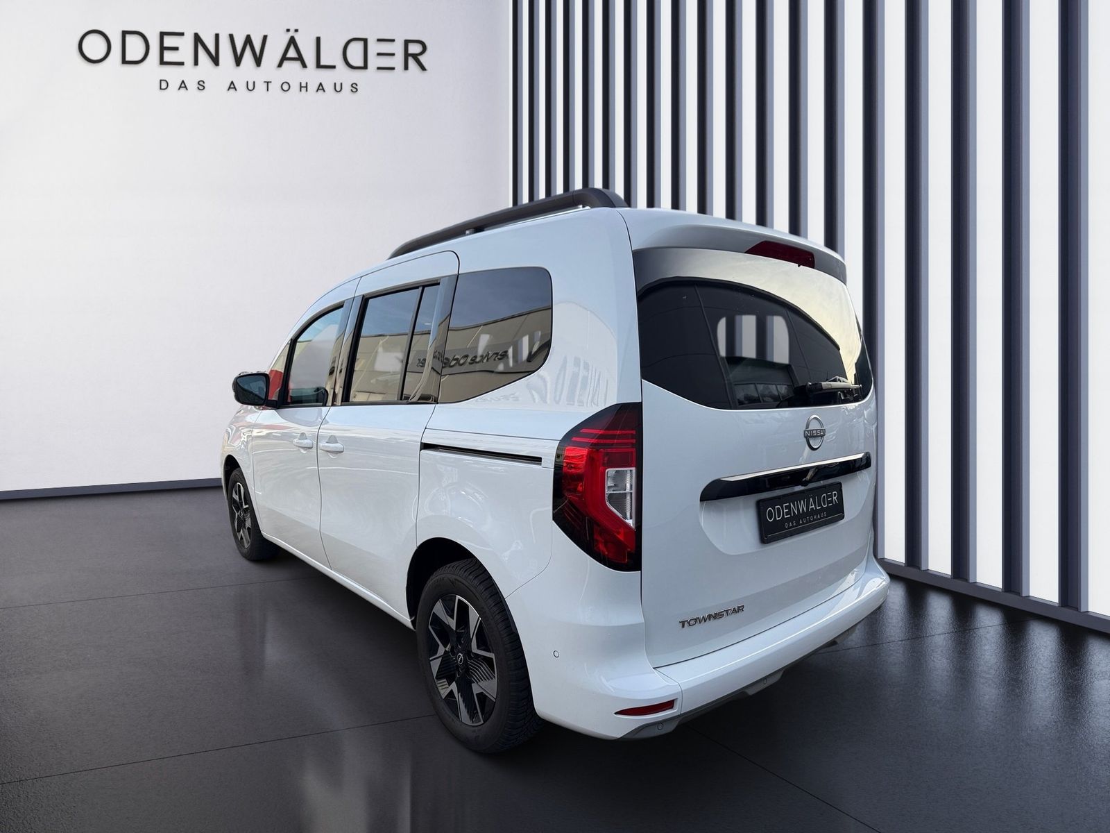 Fahrzeugabbildung Nissan Townstar Kombi 1.3DIG-T Autom. L1 Tekna Design P