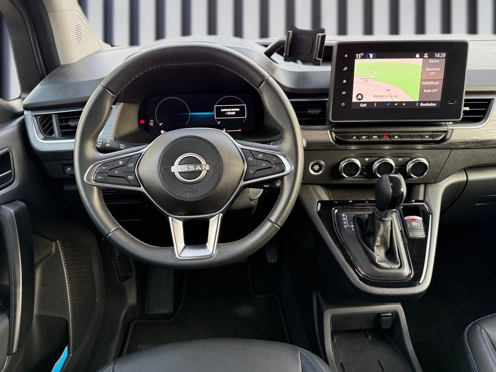 Fahrzeugabbildung Nissan Townstar Kombi 1.3DIG-T Autom. L1 Tekna Design P