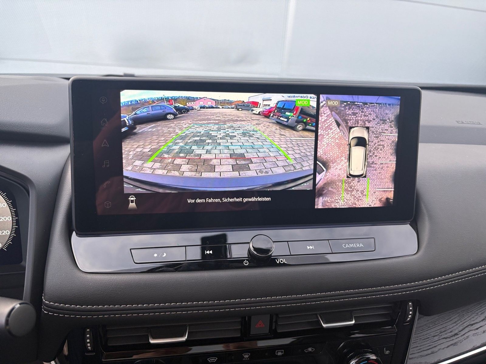 Fahrzeugabbildung Nissan X-Trail 1.5 VC-T MHEV Tekna+ ACC+LED+Navi+Pano