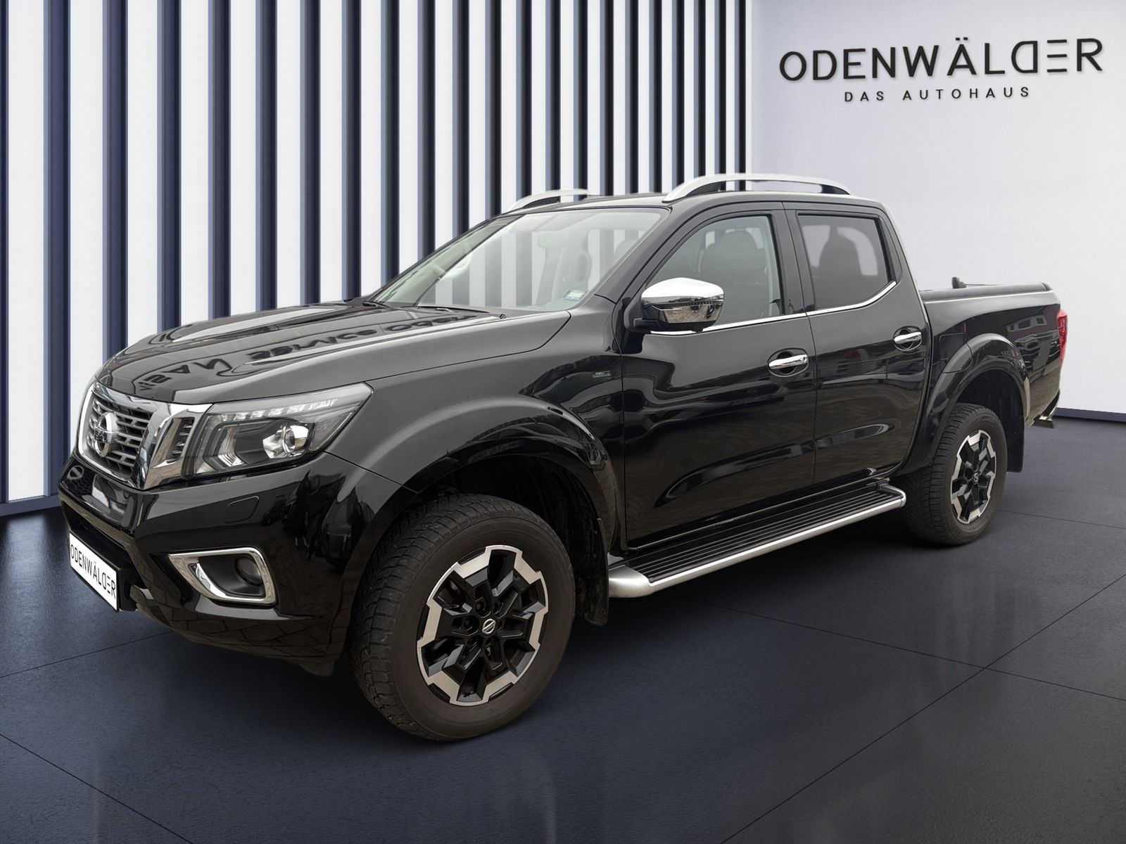 Fahrzeugabbildung Nissan Navara NP300 4x4 2.3 dCi Tekna Double Cab LED+LM