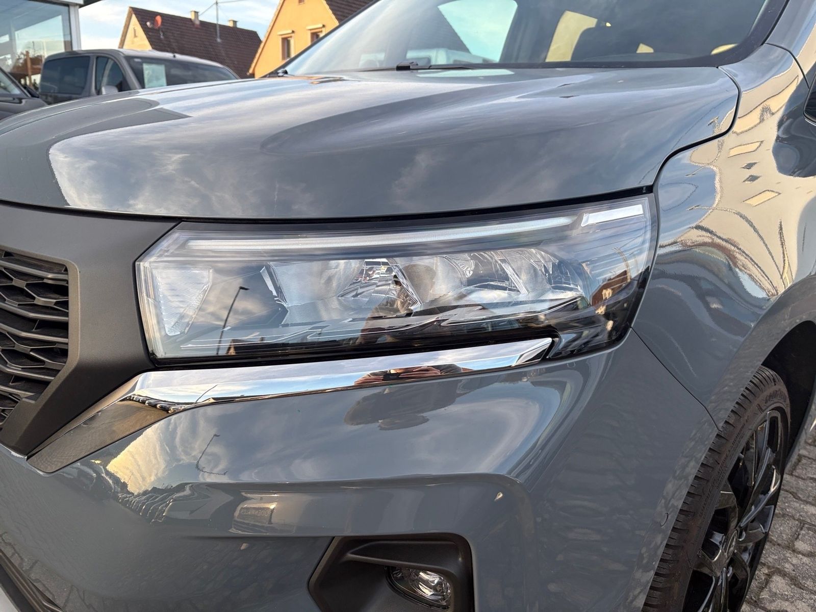 Fahrzeugabbildung Nissan Townstar Kombi Tekna 130PS L1